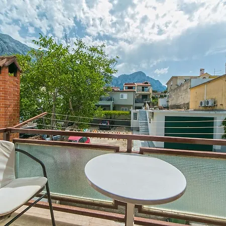 Apartments With A Parking Space Baska Voda, Makarska - 6773 *