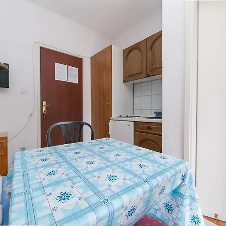 Apartment Apartments With A Parking Space Baska Voda, Makarska - 6773 *