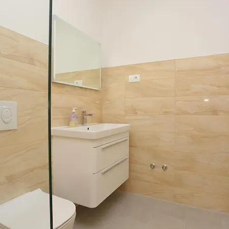 Apartment Apartments With A Parking Space Baska Voda, Makarska - 6773 *